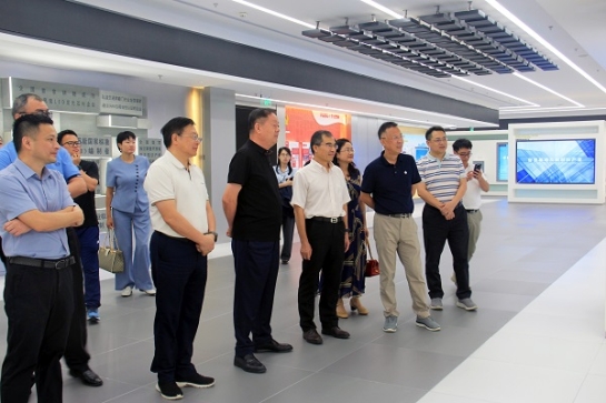 中國科學院院士、南昌大學校長陳曄光一行到訪方大集團總部